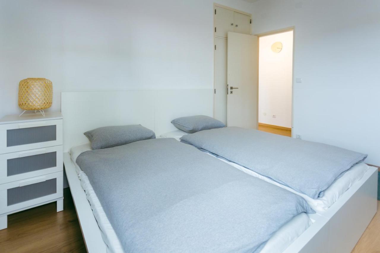 Enjoy View Apartment - Ocean, Surf, Beach, Eat & Work Атогиа-да-Балейя Экстерьер фото